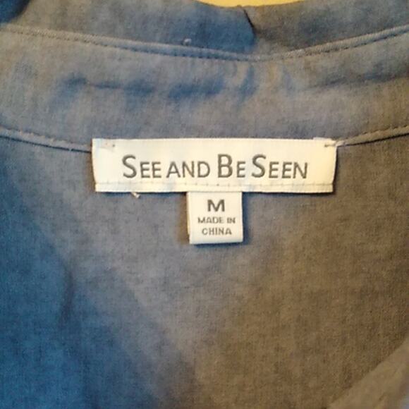 See and Be Seen Button Front Peplum Blouse Size M - Picture 5 of 9